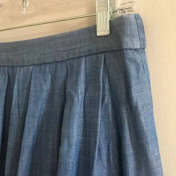 American Eagle Blue Denim Chambray Schoolgirl Uniform Mini Skirt Size Medium - Picture 2 of 6